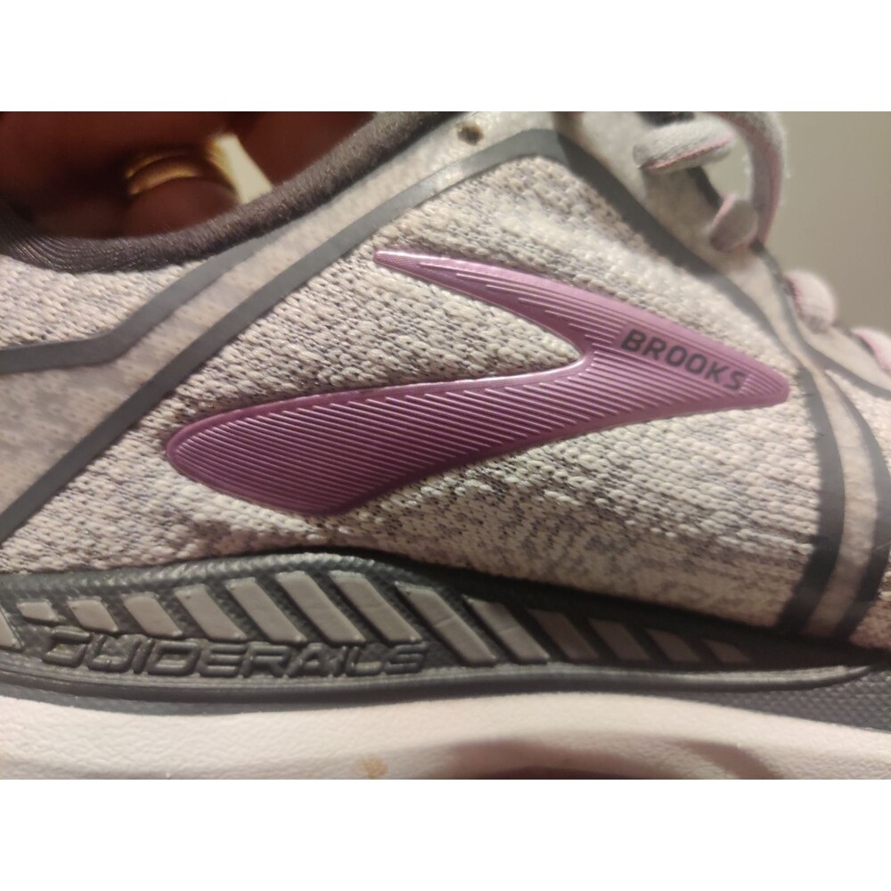 Brooks adrenaline gts athletic shoes - Picture 2 of 10
